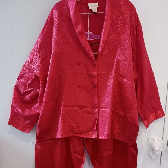 Womans Solange Red Plus Size 22-24 Light 2 Piece Pajama Set - Picture 1 of 4